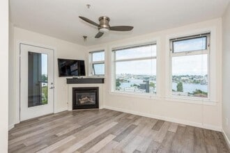 Building Photo - 1 bedroom in Seattle WA 98109