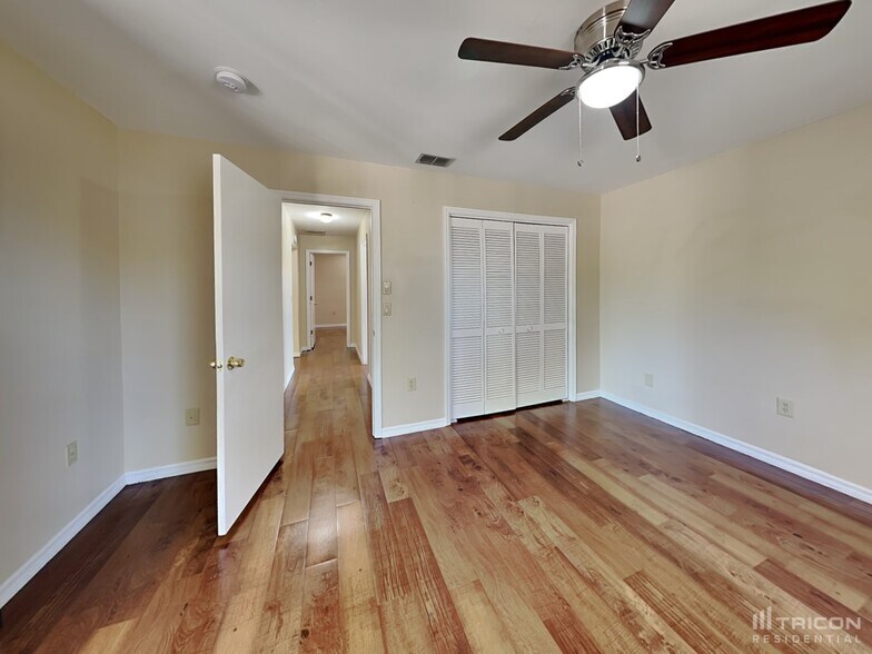 Building Photo - 11243 Homeway St