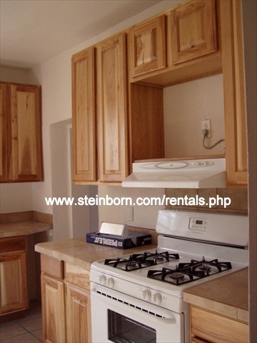 Building Photo - Nice Home in Historic Downtown with Shared...