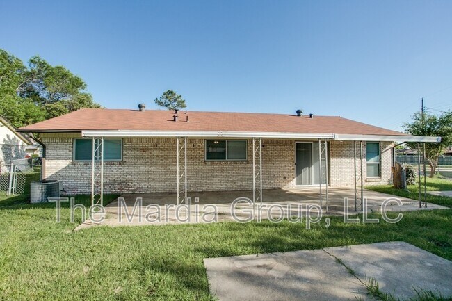 Building Photo - 1433 Virgie Joe Dr