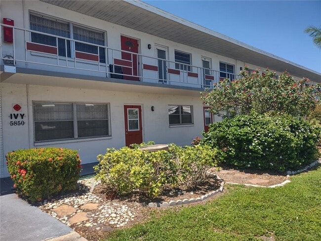 Building Photo - 5850 18th St N