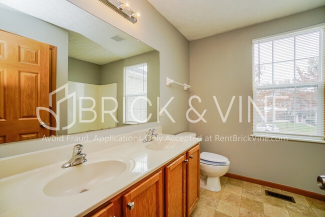 Building Photo - 3107 Gallant Dr
