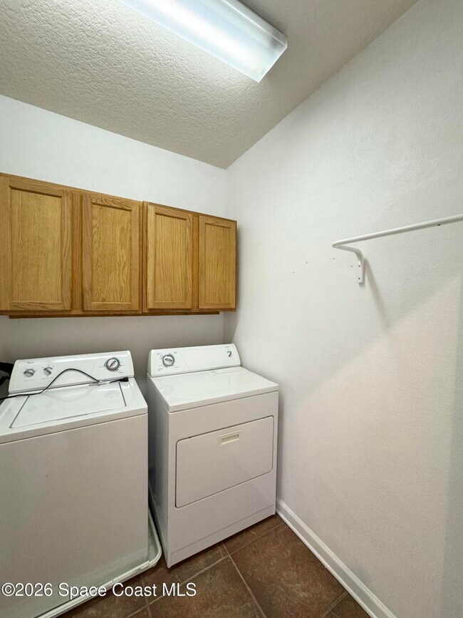 Building Photo - 1211 Marquise Ct