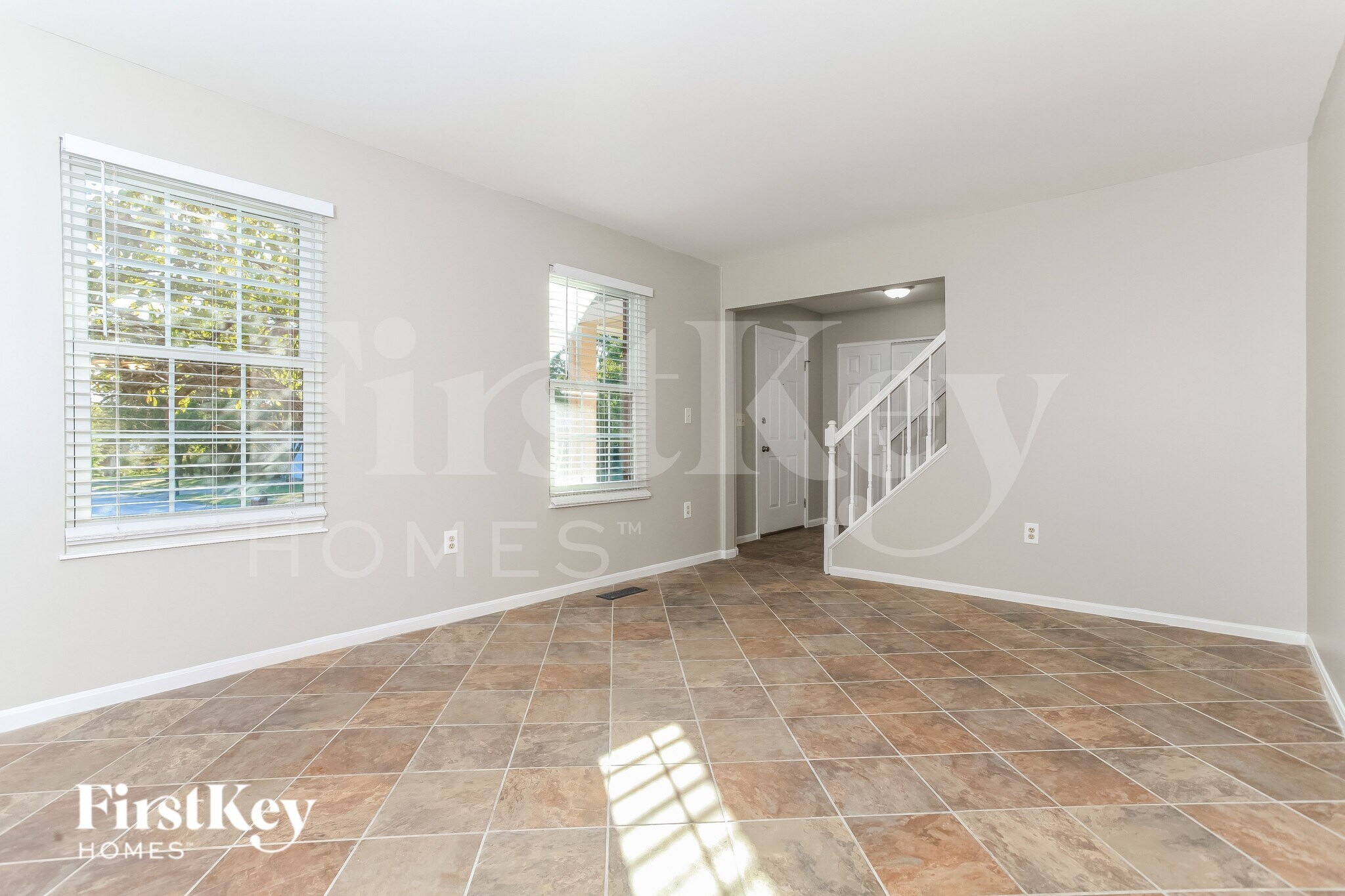 Building Photo - 6012 Kingsgate Dr