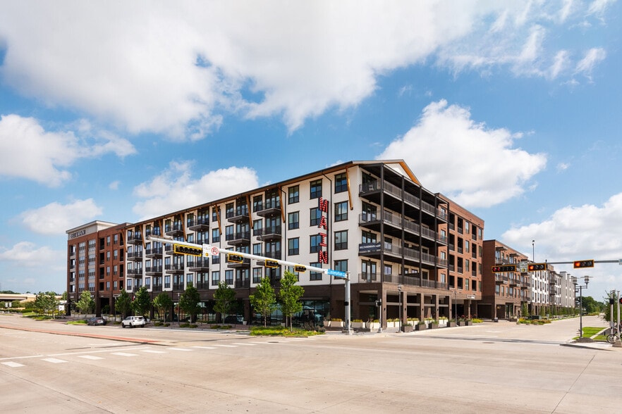 Building Photo - Belt & Main