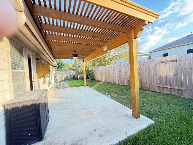 Building Photo - 10210 Cades Creek Ct