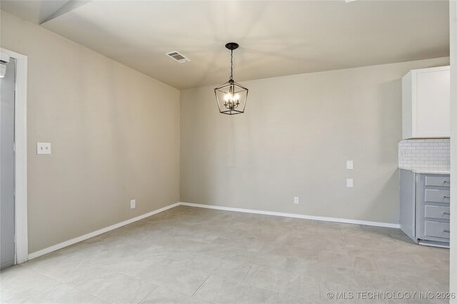 Building Photo - 7450 N 117th E Ave