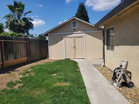 Building Photo - Welcome to your new home!