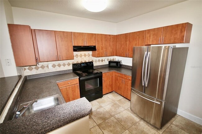 Building Photo - 204 E South St