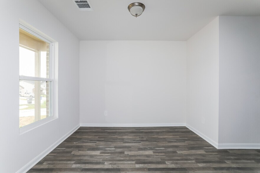 Building Photo - 14141 Harlequin Dr