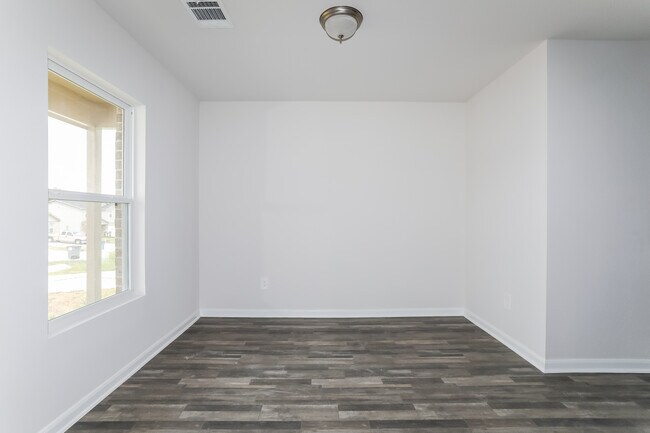 Building Photo - 14141 Harlequin Dr