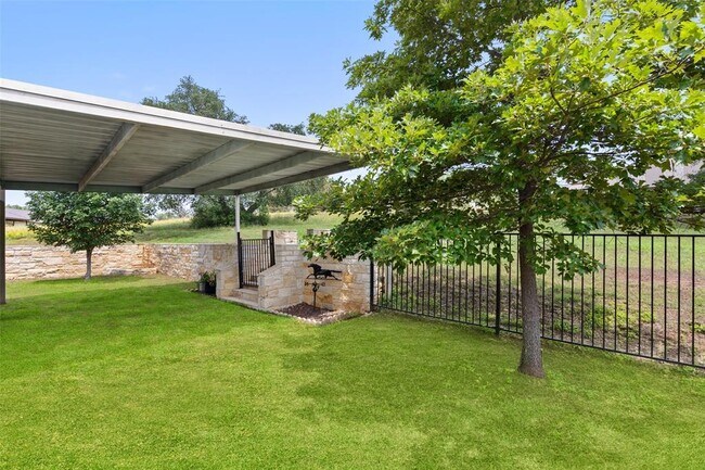 Building Photo - 151 Uplift