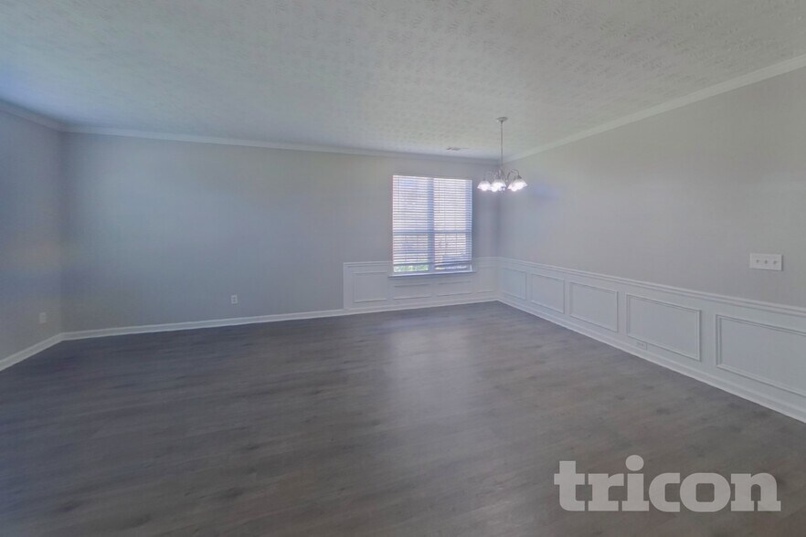 Building Photo - 3329 Coach House Ct