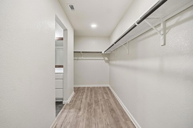 Building Photo - 197 Voss