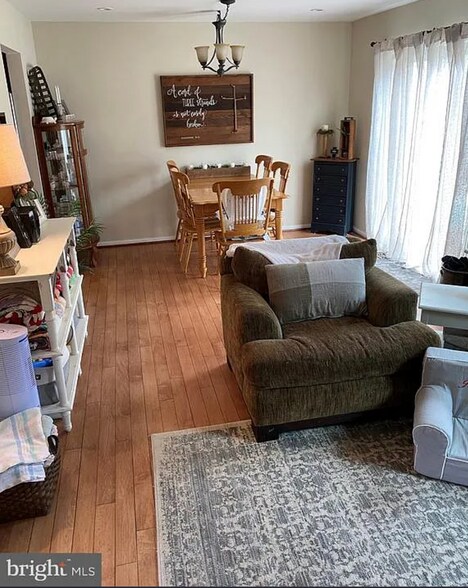 Building Photo - 17570 Macduff Ave