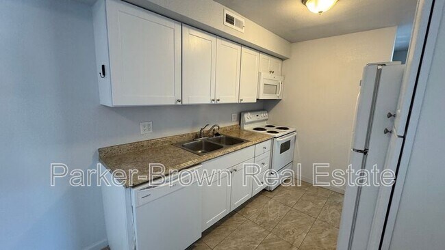 Building Photo - 3414 S 300 E