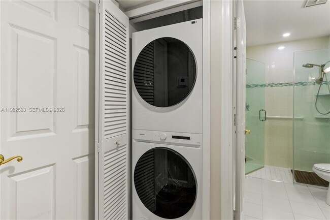 Building Photo - 4161 S US Hwy 1