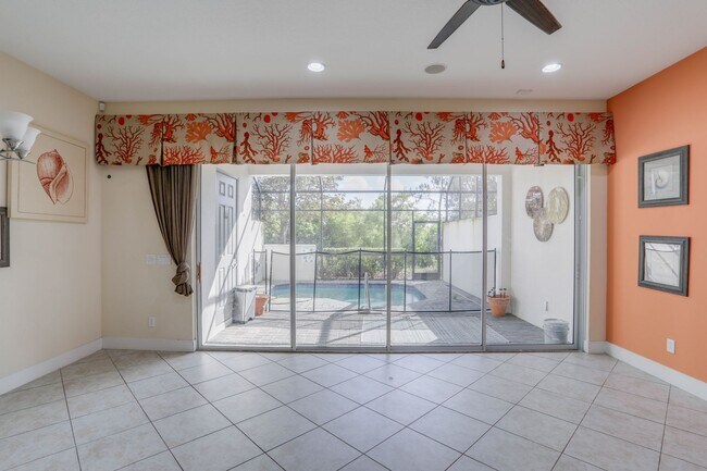 Building Photo - 510 Captiva Dr