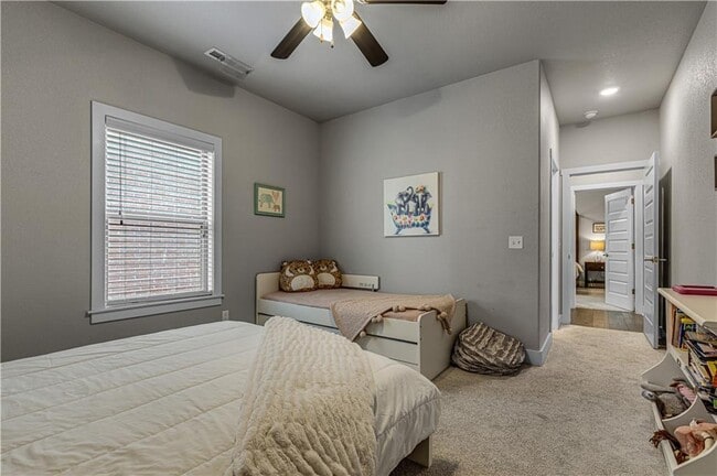 Building Photo - 2630 E Bayside Xing