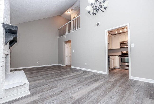 Building Photo - 5031 Bell Dr SE