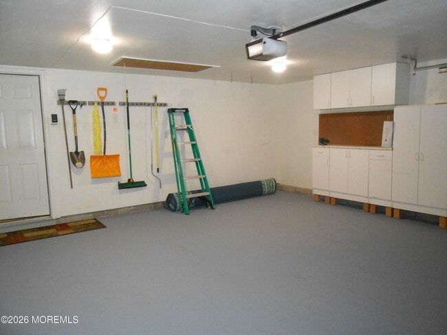 Building Photo - 10 Headwaters Pl