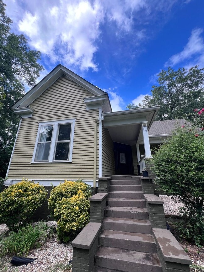 Building Photo - Historic District - Opelika