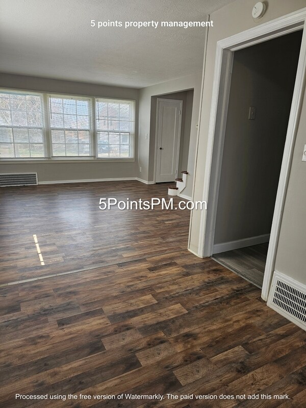 Building Photo - 25170 Treadwell Ave