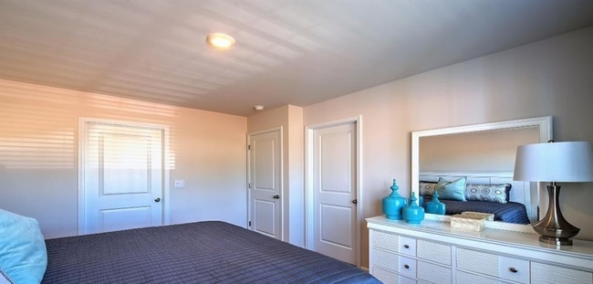 Building Photo - Brand New Townhome in North Charlotte