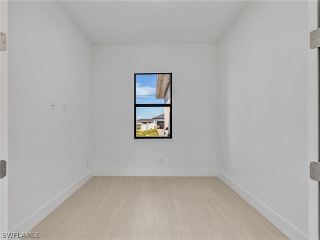 Building Photo - 1723 NW 7th Ave