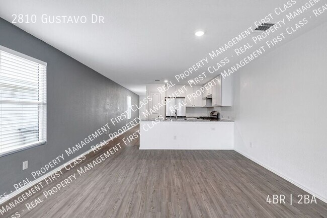 Building Photo - 2810 Gustavo Dr