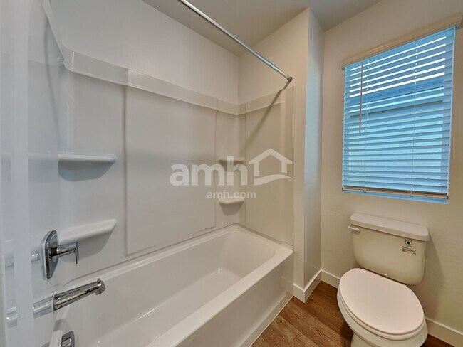 Building Photo - 9817 W Parkway Dr