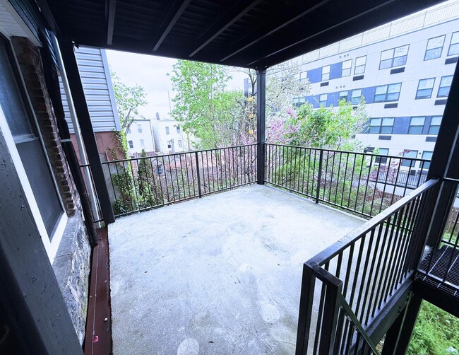 Building Photo - 126 Randolph Ave