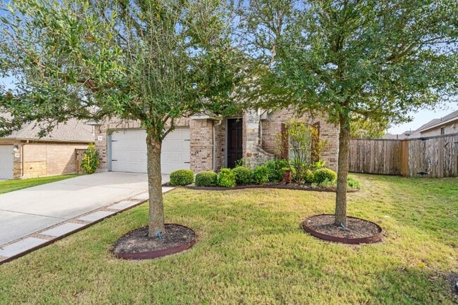 Building Photo - 2923 Bluffstone Dr