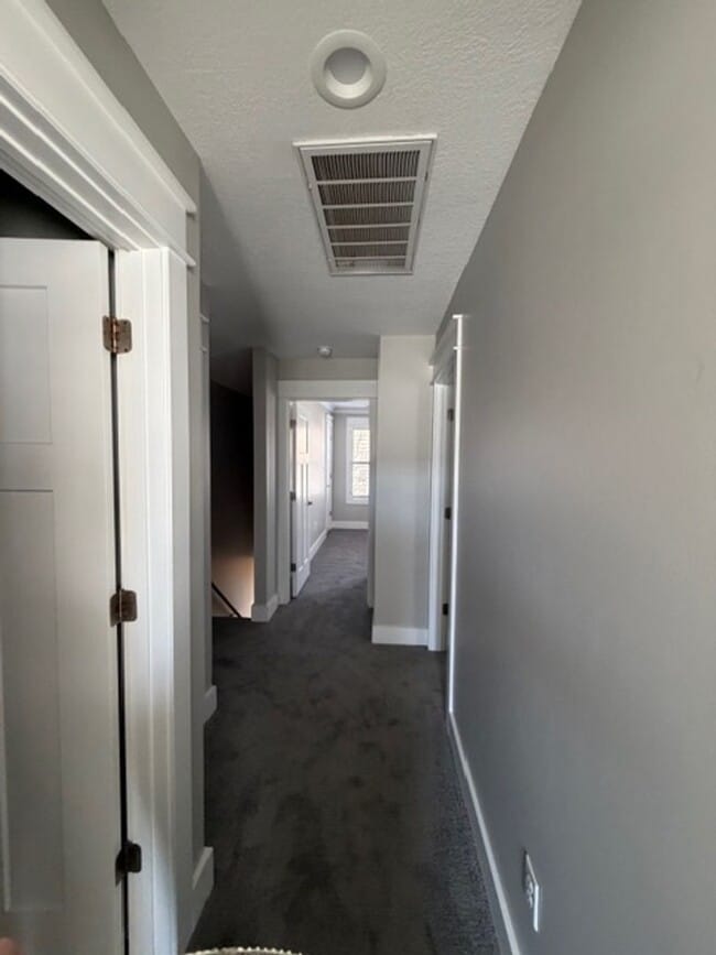 Building Photo - Portlock Square