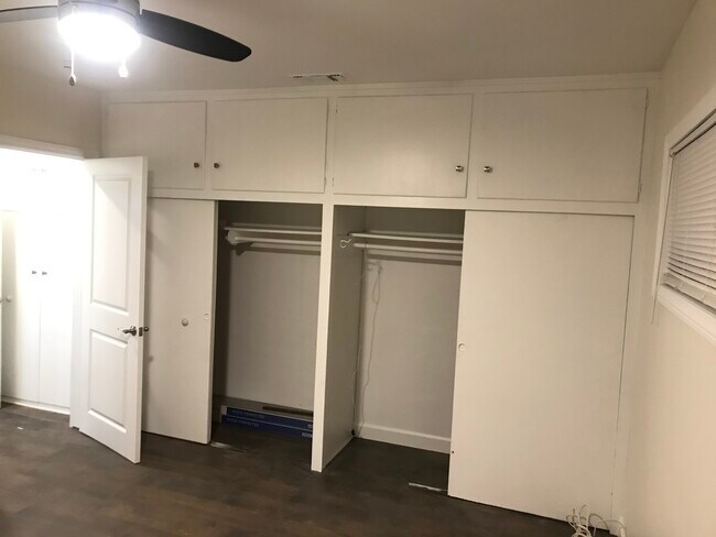 Building Photo - 3209 W 153rd St