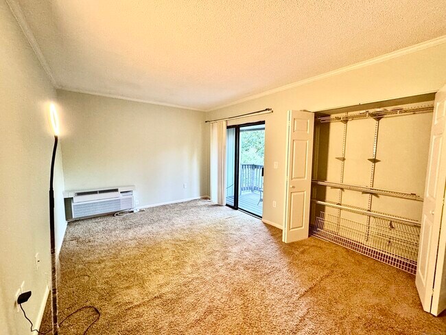 Building Photo - 175 Mill Pond Rd