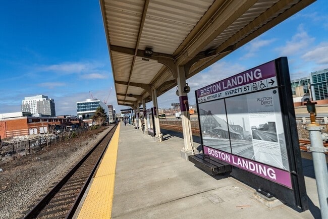 Building Photo - 4-8 Franklin St