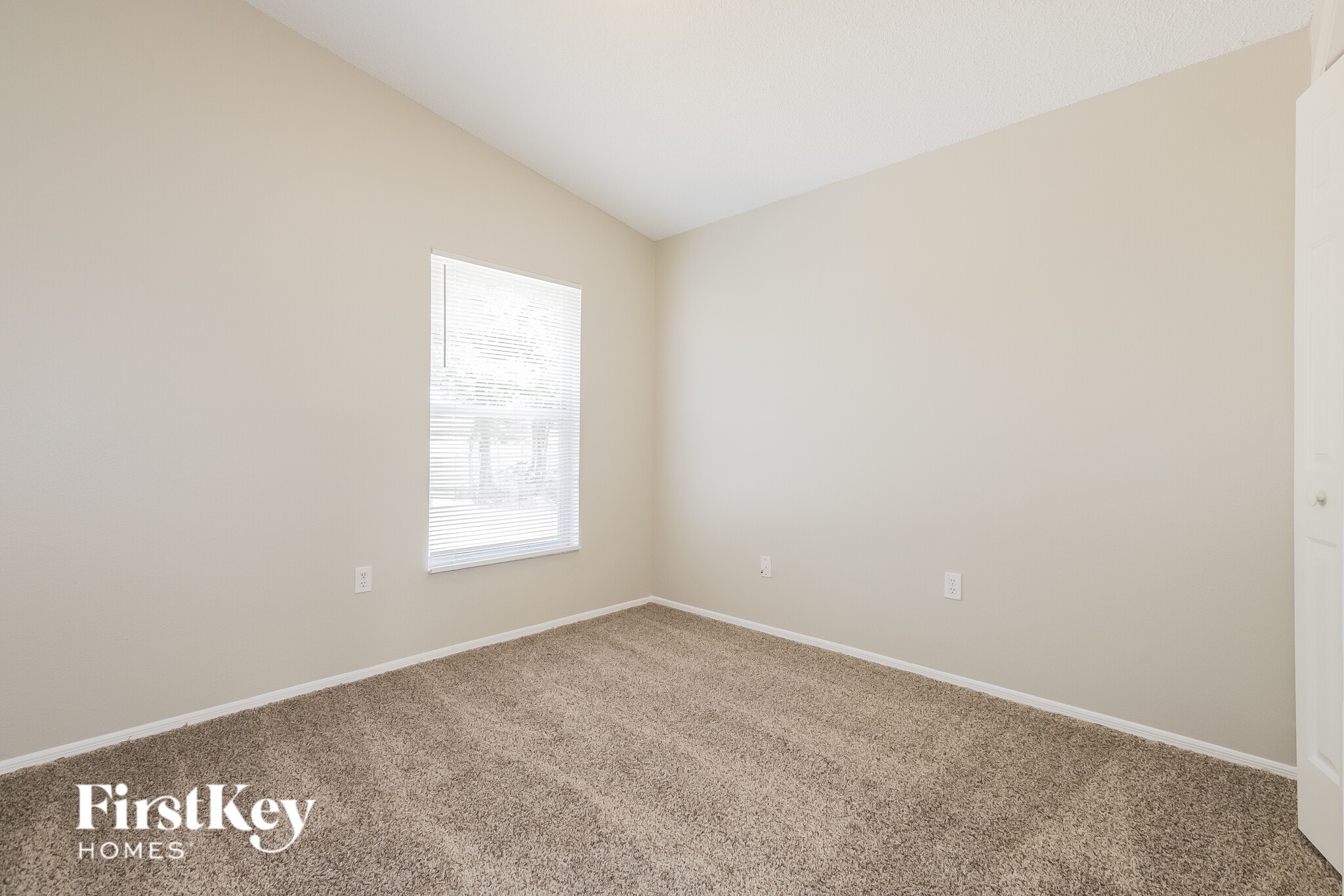 Building Photo - 785 Hunt Dr