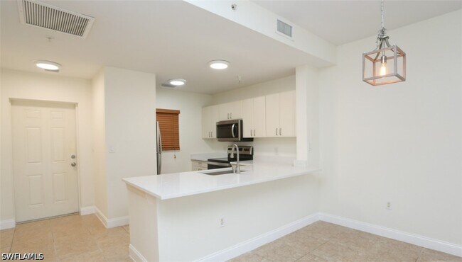 Building Photo - 4455 Botanical Pl Cir