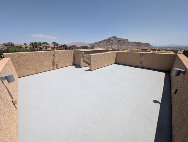 Building Photo - 10544 Headwind Ave