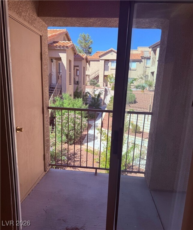 Building Photo - 2110 Los Feliz St