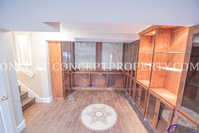 Building Photo - Attractive 4 Bed 3 Bathroom Home: Backing Park - 2 Car Garage