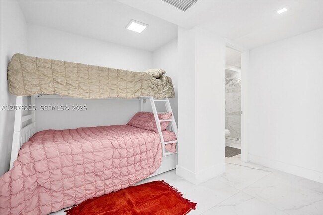 Building Photo - 5555 Collins Ave