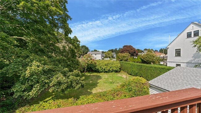 Building Photo - 56 Ruggles Ave