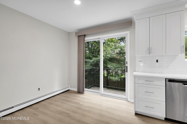 Building Photo - 65 E River Rd