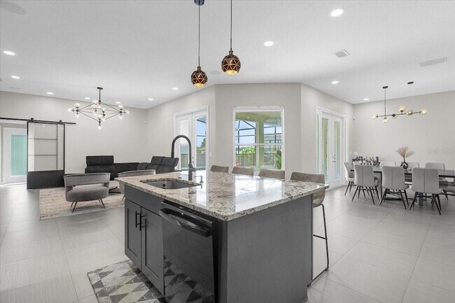 Building Photo - 10175 Cove Lake Dr