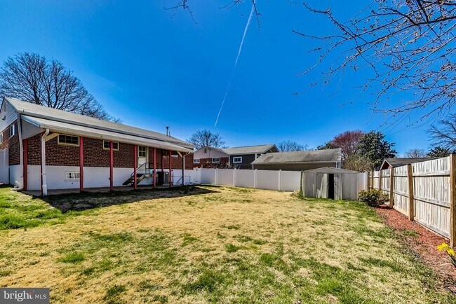 Building Photo - 4617 Creek Shore Dr