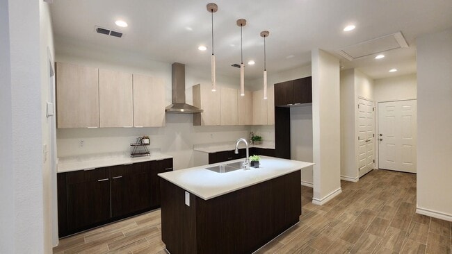 Building Photo - 5702 Moses Lp