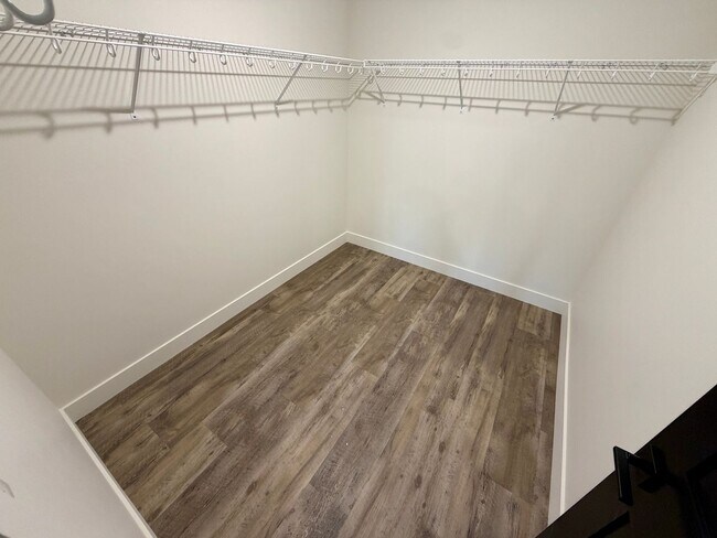 Building Photo - 3 B Raven Rdg Rd