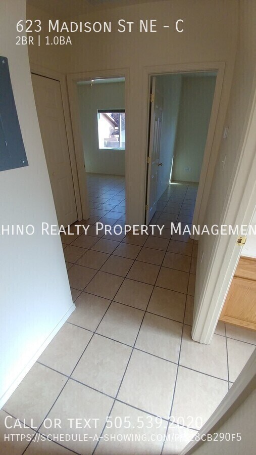 Building Photo - 623 Madison St NE